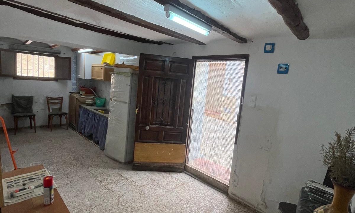 425b8902-02e6-423d-bad4-314f69317773