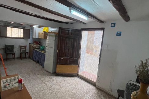 425b8902-02e6-423d-bad4-314f69317773