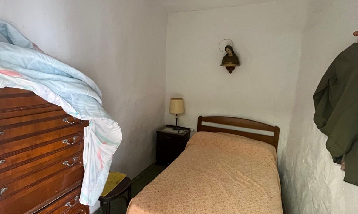 5a1435c2-cfbf-46da-b63a-8e689738e567