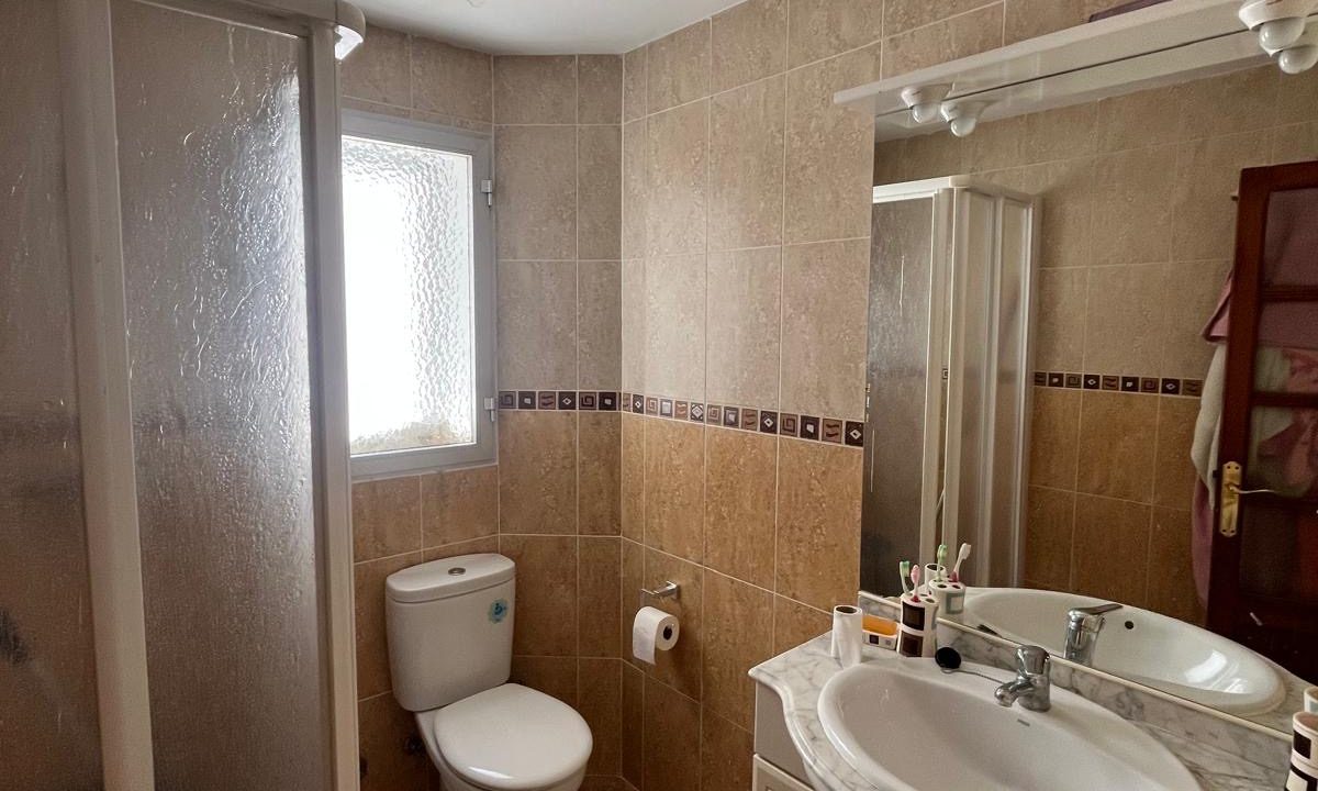 5abdd373-9cf2-4048-bbf1-b50bbe237675