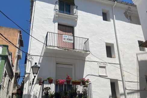 cdc1ba2a-7b17-4f4b-a171-c0311220e5a5