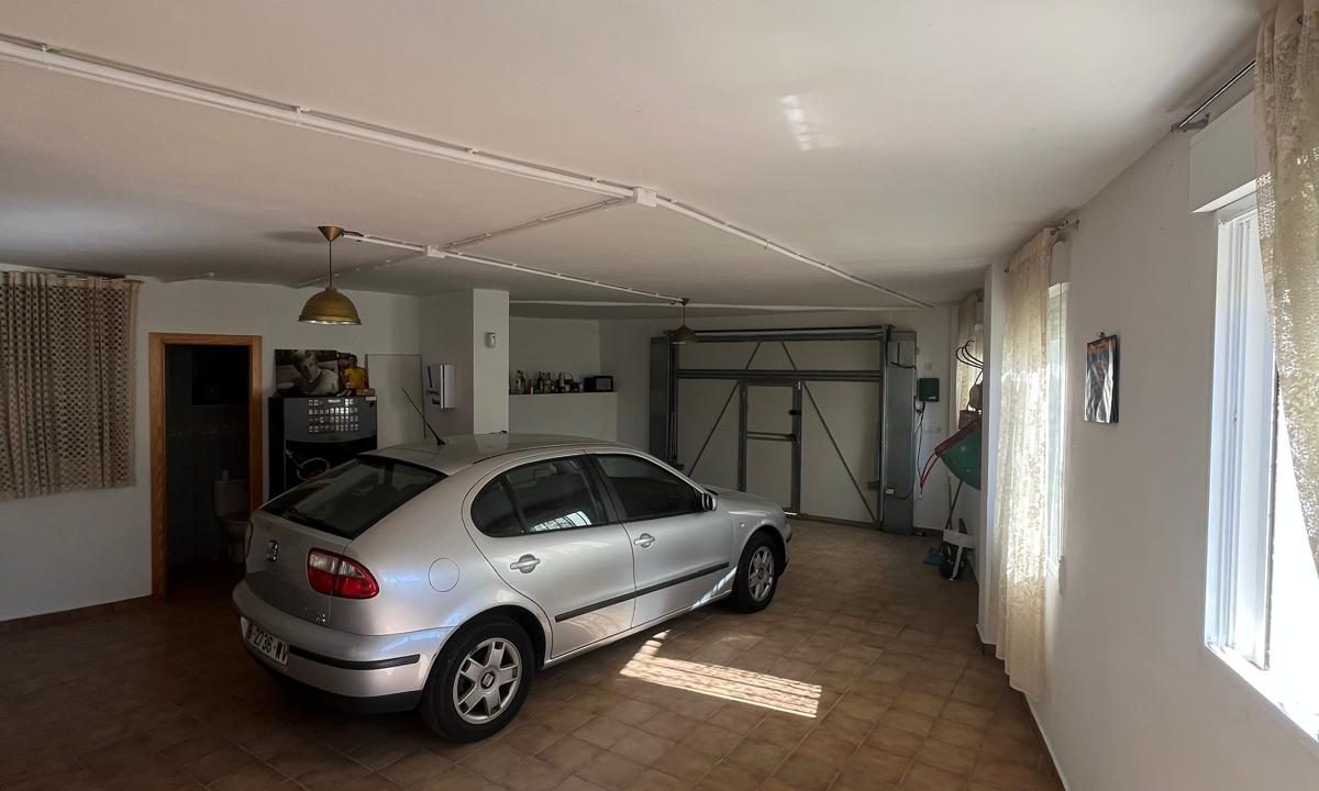 PHOTO-2025-10-18-13-59-04